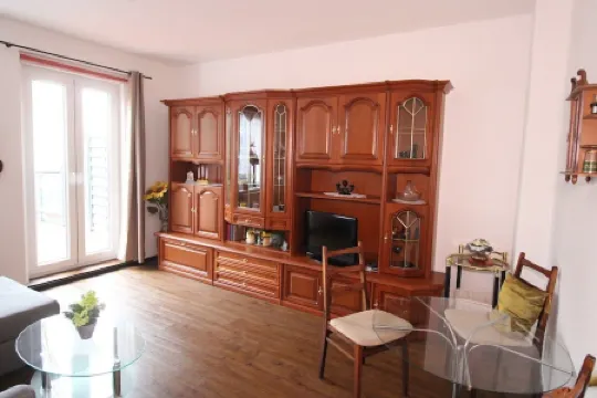 Vacation Apartment with Sunny Roof Terrace and Private Parking Space