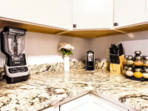 Incredible Downtown Apartment W/ Views & Desk @ the Virginia Grand -Downtown IF