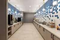 La Quinta Inn & Suites by Wyndham DeSoto - breakfast