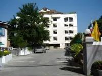 M in Korat Service Apartment Отели в г. 