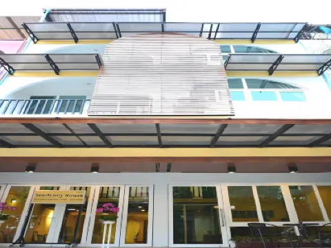 Seedling House Hotels near Ripley's Believe It or Not! Pattaya