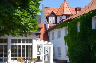 Landhotel Kains Hof GmbH Hotels in der Nähe von Thüringer Bauernhäuser