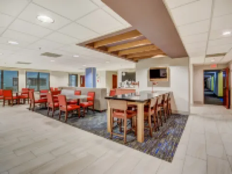 Holiday Inn Express & Suites GREENVILLE AIRPORT by IHG Hoteles en Greer