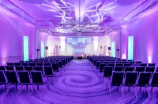 더블트리 바이 힐튼 브로츠와프