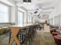 Hampton Inn & Suites by Hilton Chicago Medical District UIC Hotels near Douglas Park