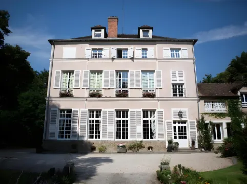 Le Chateau de La Vierge