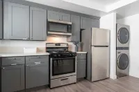 New DT Alhambra Family Vacation Home with King Bed