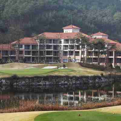 Pinehills Hotel Hotel Exterior