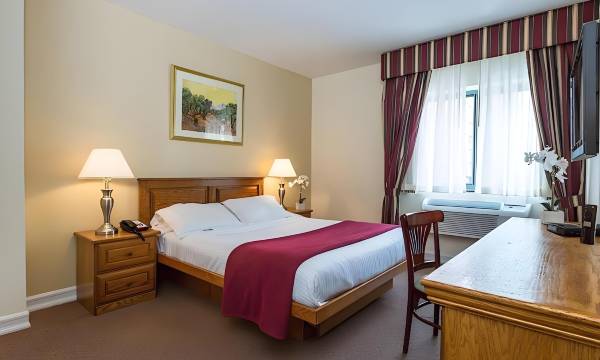 Chelsea Savoy Hotel