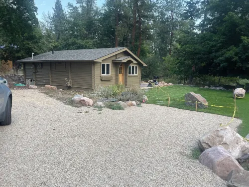 Cozy Rattlesnake Creekside Cabin Retreat