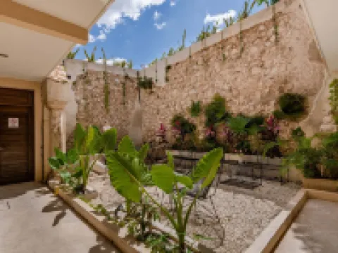 ホテル コロニアル ザキ、グルホテル バリャドリッドのホテル