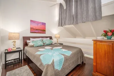 1 Bedroom Condo :: Oceanfront Resort Kapaa Shore Hotels near Kapaa Shopping Center