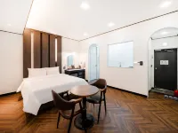 Jeju Aewol Show Drive in Unmanned Hotel Hotels near Geumsungdang