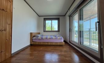 Yeoju Lotus Leaf Love Pension