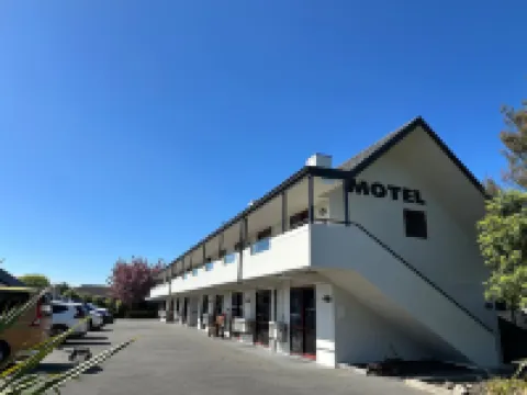Airways Motel Hotels near Avonhead