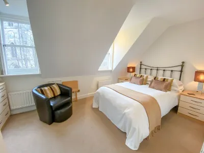 Quayside Quarters Hotels near Studland Naturist Beach
