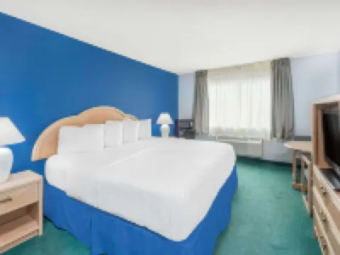 Days Inn by Wyndham Osage Beach Lake of the Ozarks Hotels in Pawhuska Township