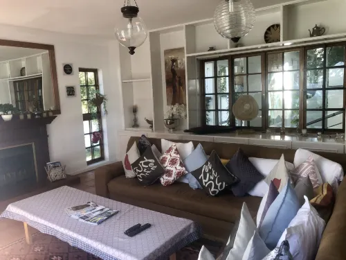 Muco Guest House - บริการรถรับส่ง