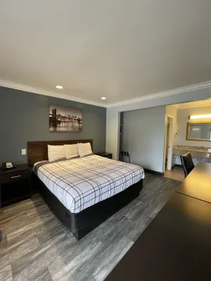 La Casa Inn