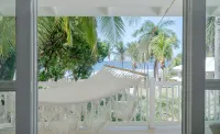 Azul Hotel & Retreat - Pemandangan Pantai