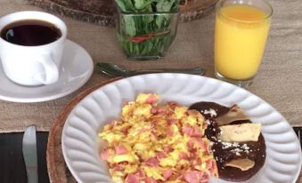Hotel San Miguel, en El Centro - Desayuno Gratis