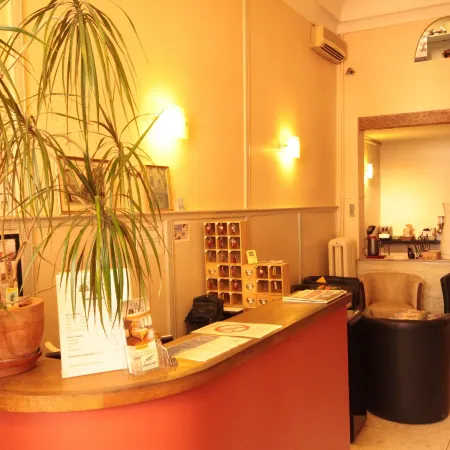 Hôtel des Arts, Artisanal et Indépendant