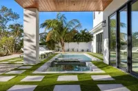 Our Great Escape 4 Bedroom Home by RedAwning - parking