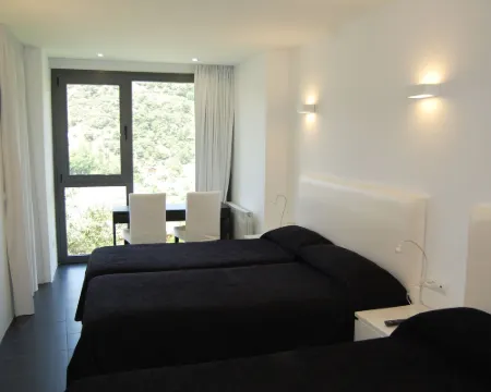 Hostal Tres Campanas Hotels in Villafranca del Bierzo