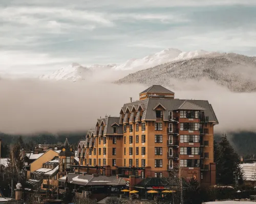 Sundial Hotel Hotels near Big Red Express