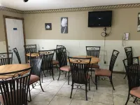 Twelve Oaks Inn Hotel di Branson