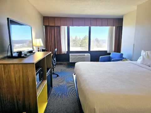 Days Inn by Wyndham Rolla