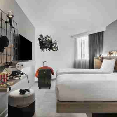 Moxy La Ciotat Rooms