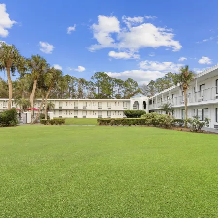 Baymont by Wyndham Jacksonville Airport