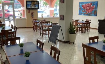 Hotel El Mayo Inn