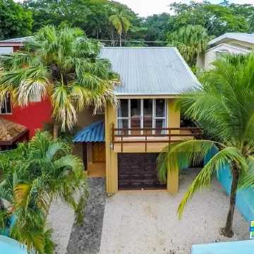 Nicely Priced Duplex in Surfside with Private Pool and AC in Every Room