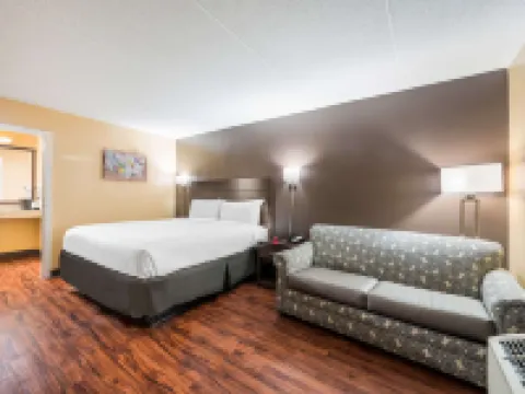 Econo Lodge Hotels in Columbus