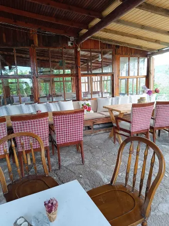 Dilara Huzur Motel Отели рядом с достопримечательностью «Behramkale»