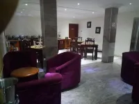 Le Ville Hotel and Suites - Desayuno