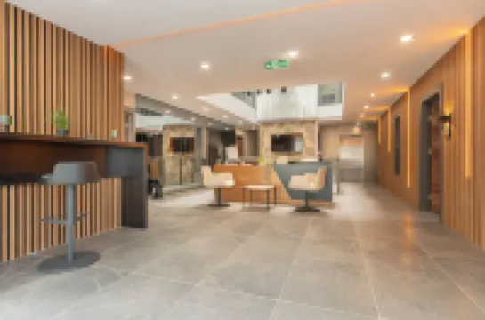 โดค สวีทส์ โฮเทล