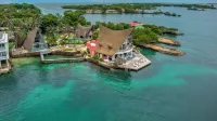 Isla Matamba Hotels near Rosario Islands