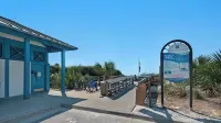 Pool, Fitness Center & Central Location Hotels in Santa Rosa Beach