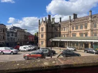 Tumbledown Hotel - 2-Star