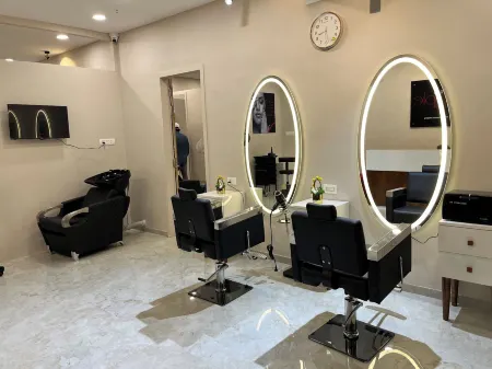 Vits Satyajeet Karad Отели в г. Варунджи