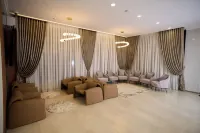 Crown Hotel Các khách sạn ở Bishkek