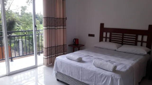 裏森拉克假日度假村