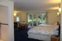 Courtlands Nurseries B&B Hotels in Forest Row