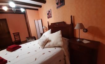 Apartamentos Rurales Esencias De La Alcarria - Housity