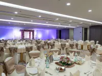 Radisson Blu Hotel, Jeddah Corniche Hotels near Globe Roundabout