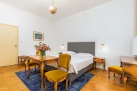 Brijuni Rooms Karmen Hotels in Peroj