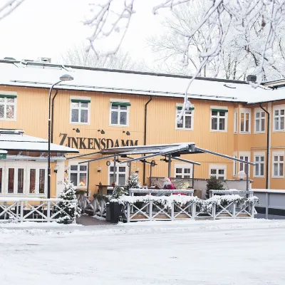 STF Hotel Zinkensdamm Отели рядом с достопримечательностью «Ресторан Традгарден»
